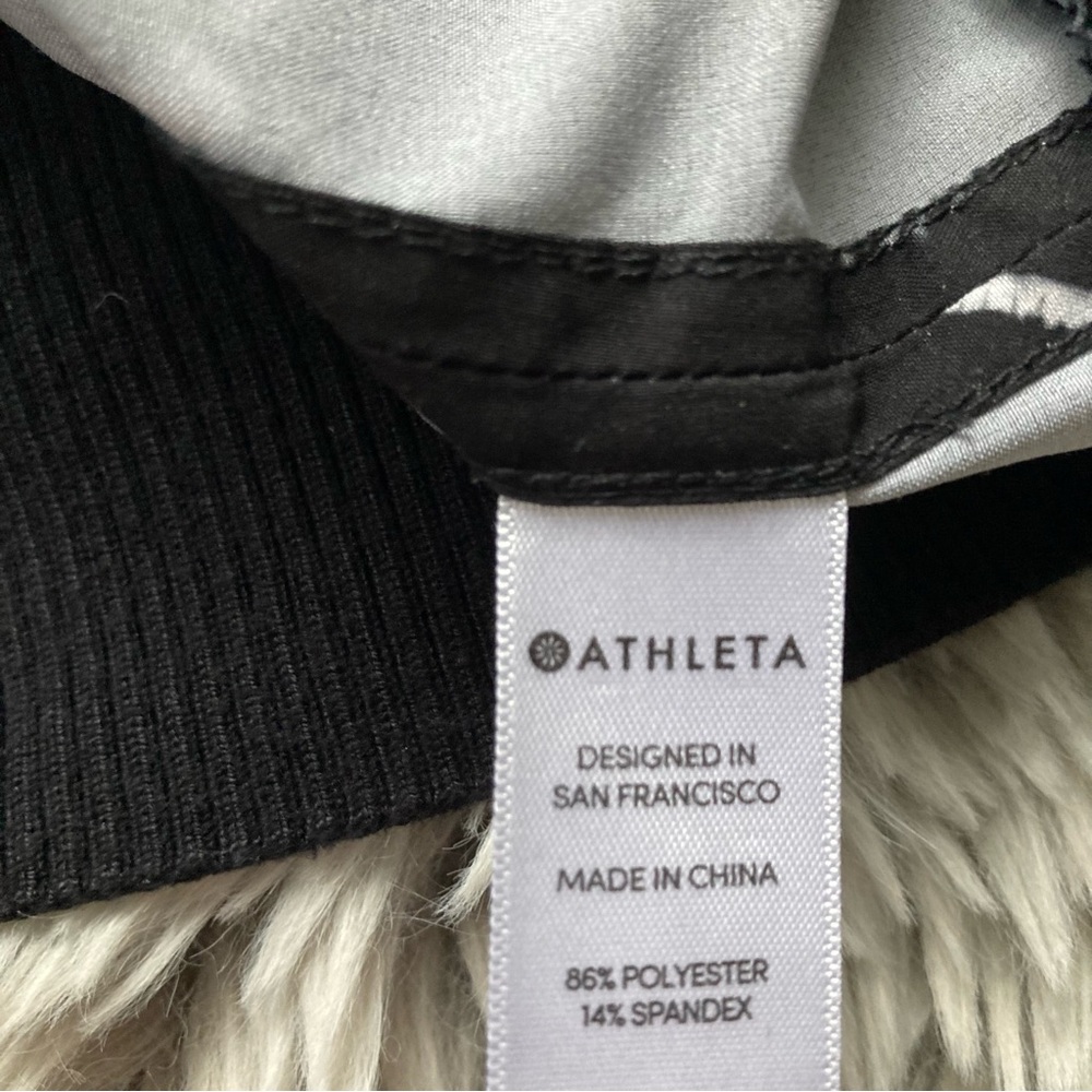 Athleta-MED-Zephyr Wildflower Print Tank Top in black - Picture 8 of 9